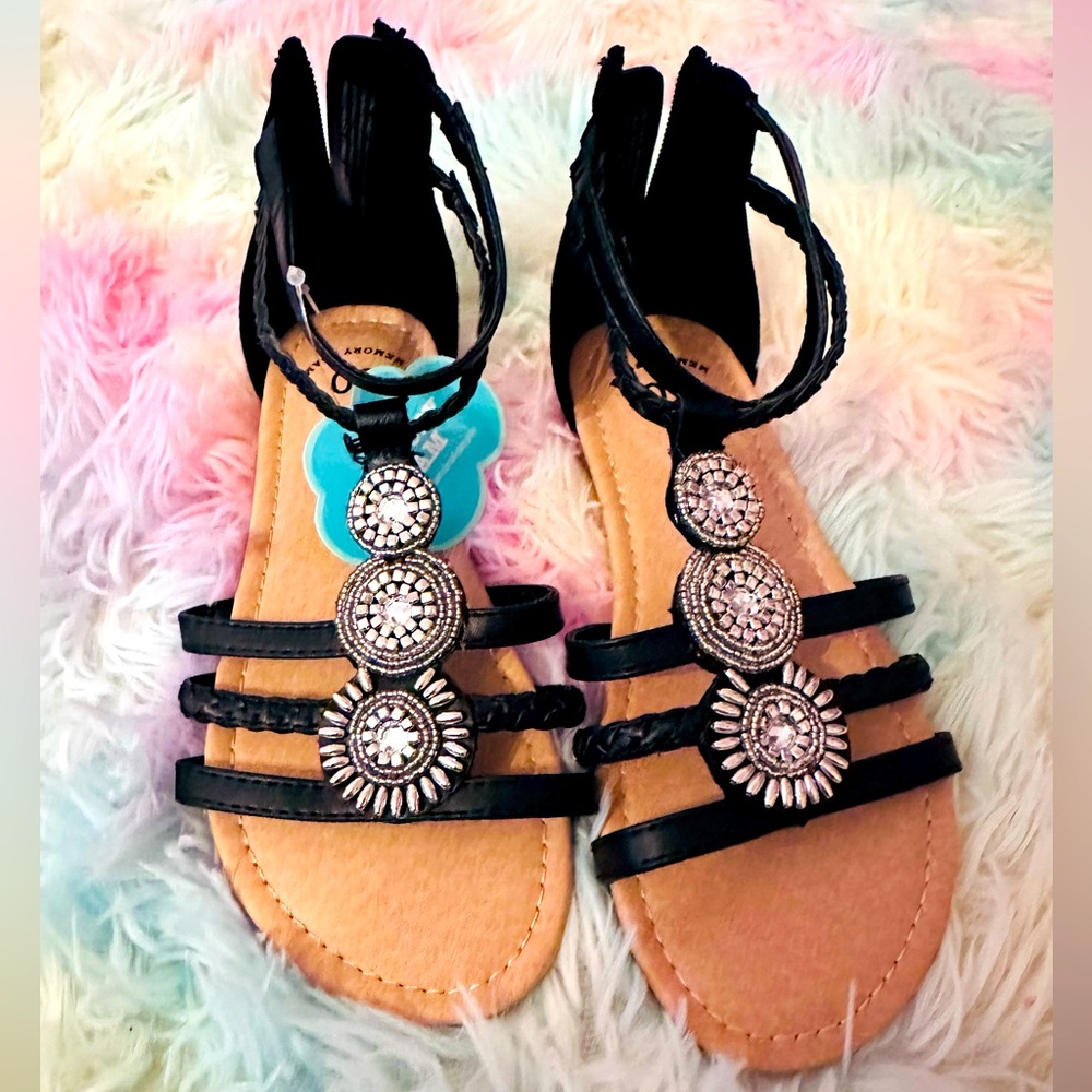 SO Girls size 2 black Sandals brand new with tags